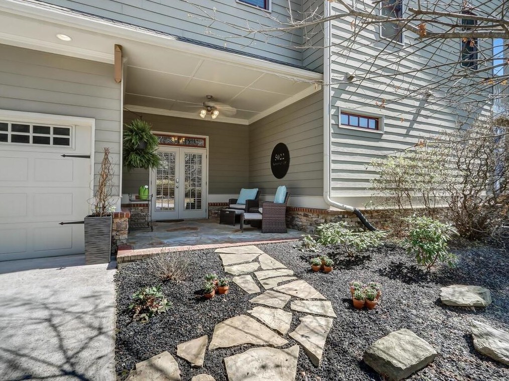 5022 Groover Dr, Smyrna GA  30080-7222 exterior