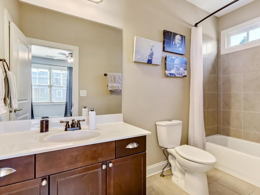 5022 Groover Dr, Smyrna GA  30080-7222 exterior