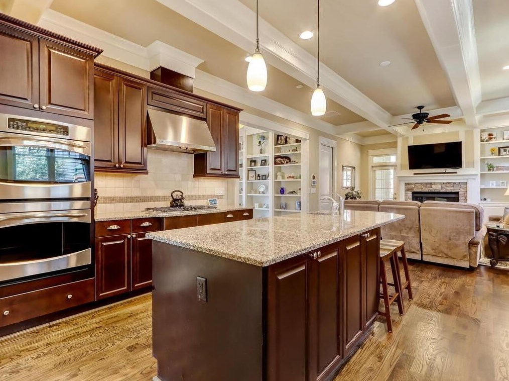 5022 Groover Dr, Smyrna GA  30080-7222 exterior