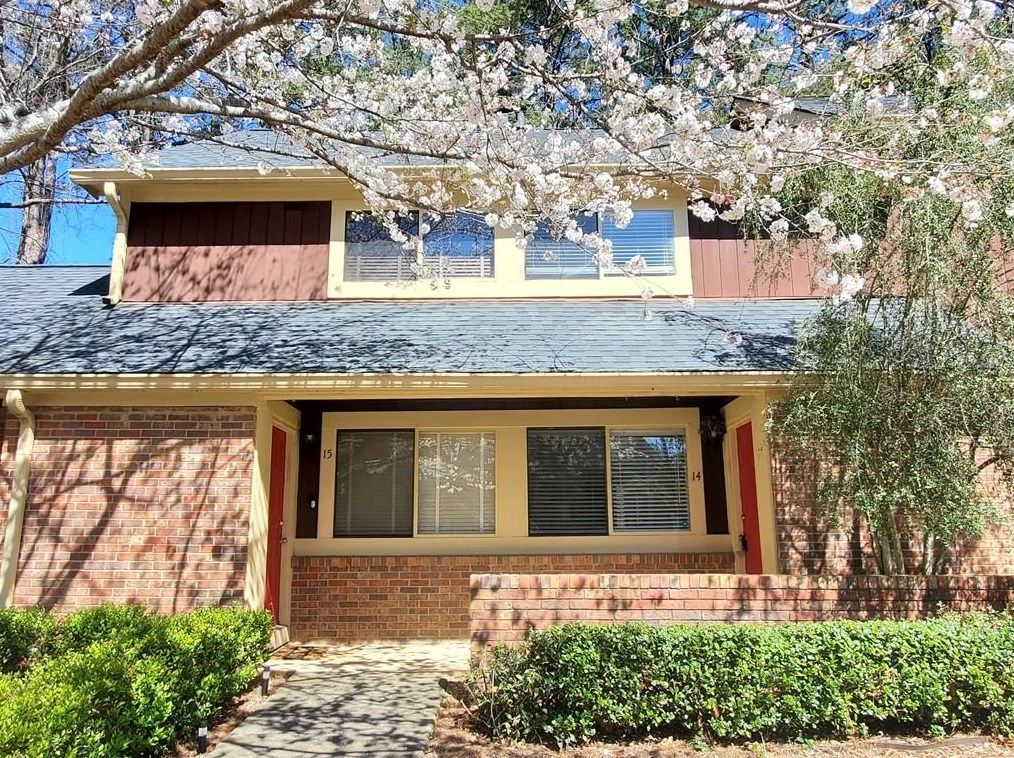 14 Country Place Ct, Alpharetta, GA 30005