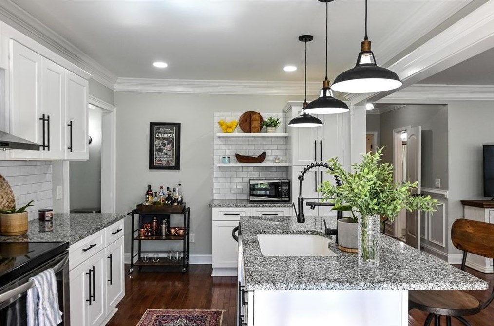 365 Peyton Rd, Atlanta GA  30311-2133 exterior