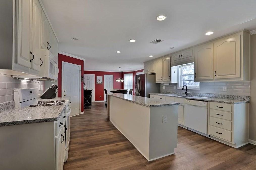 1336 Bramlett Forest Ct, Lawrenceville GA  30045-2687 exterior