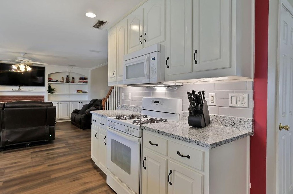 1336 Bramlett Forest Ct, Lawrenceville GA  30045-2687 exterior