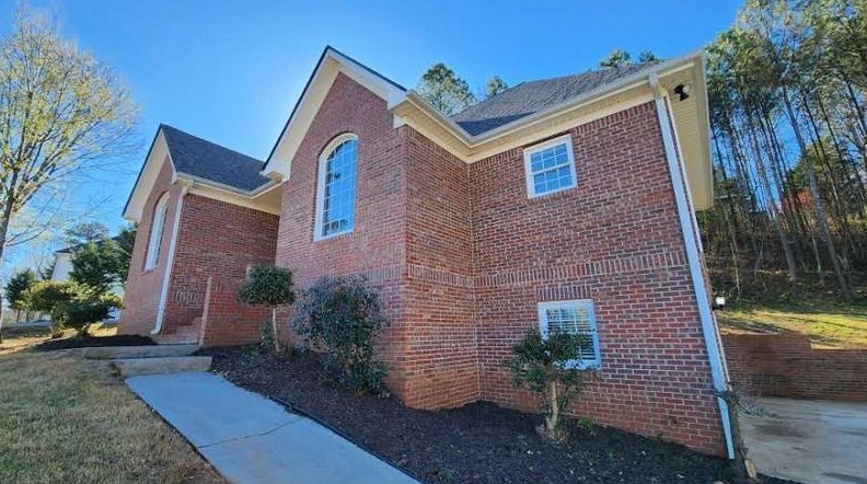 29 N Hampton Dr, White, GA 30184