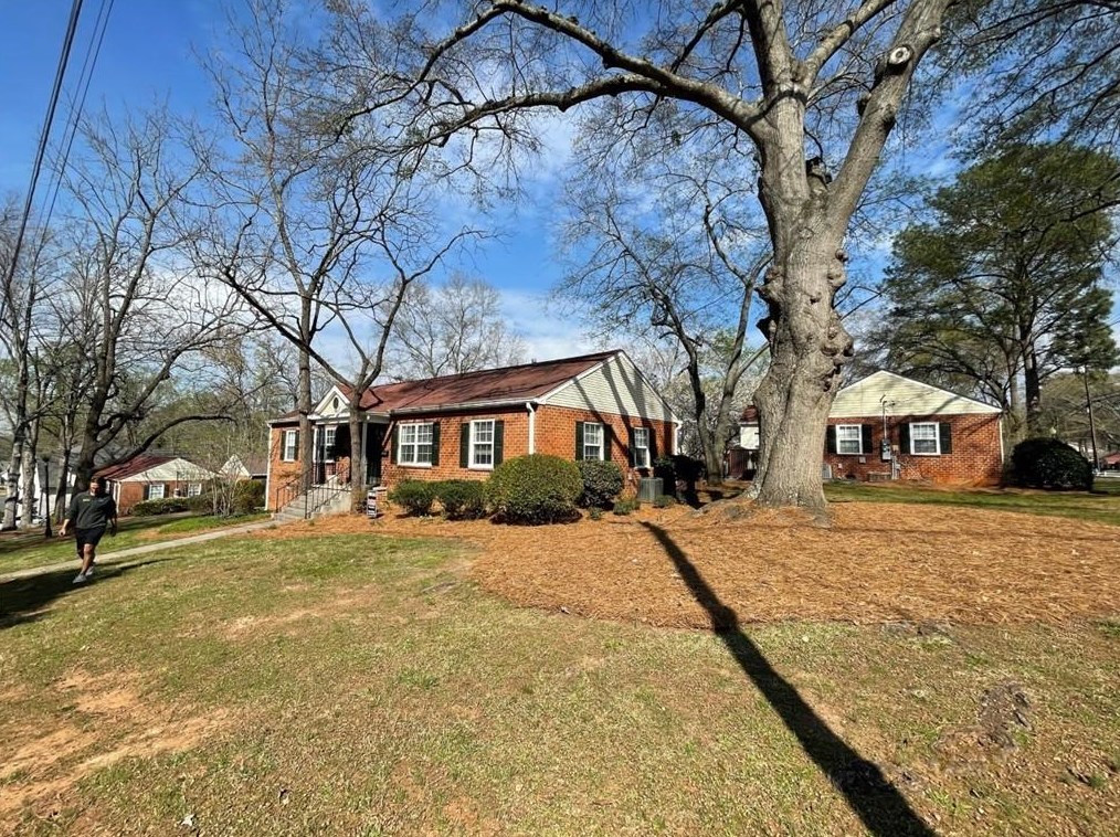 2938 Davis St, Smyrna, GA 30080-3520