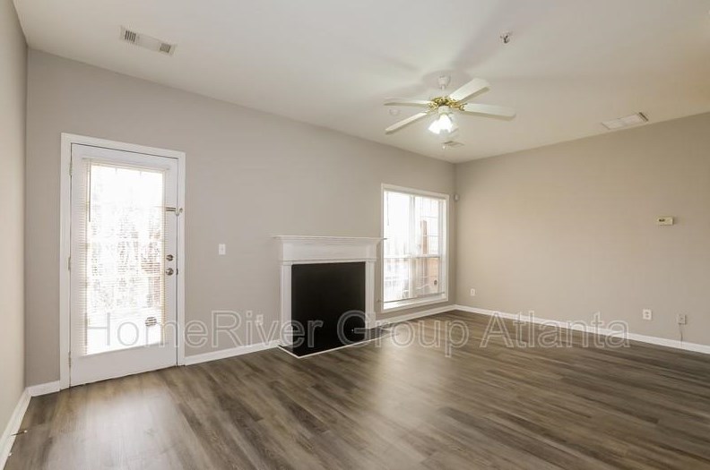 7066 Biltmore Trce, Lithonia, GA 30058