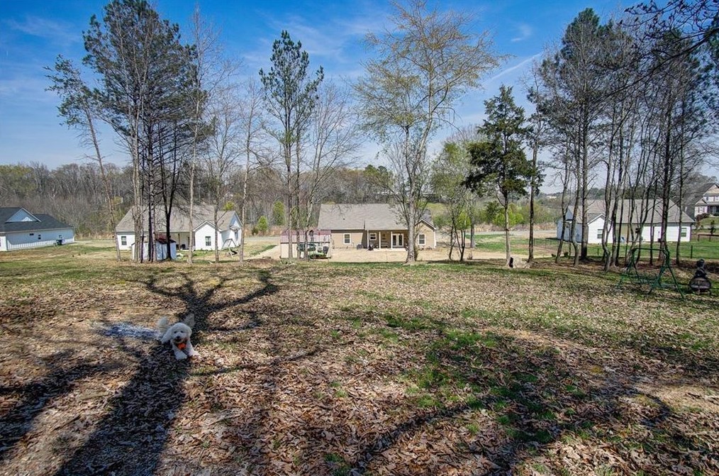 372 Peachtree Ln, Calhoun GA  30701-4388 exterior