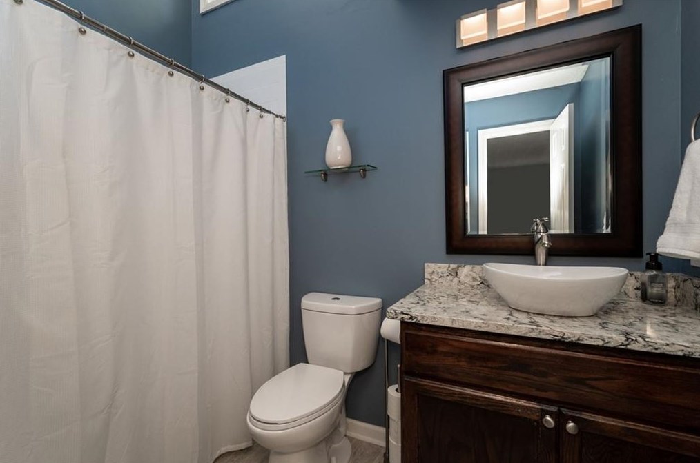1000 Creatwood Cir, Smyrna GA  30080-8211 exterior