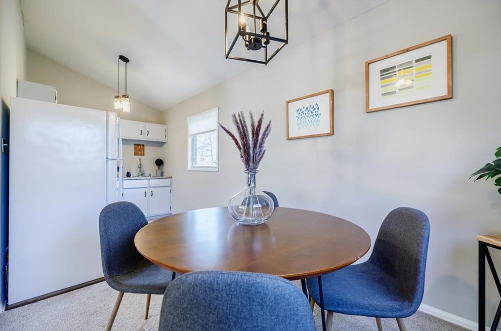 3017 Flamingo Dr, Decatur GA  30033-3936 exterior