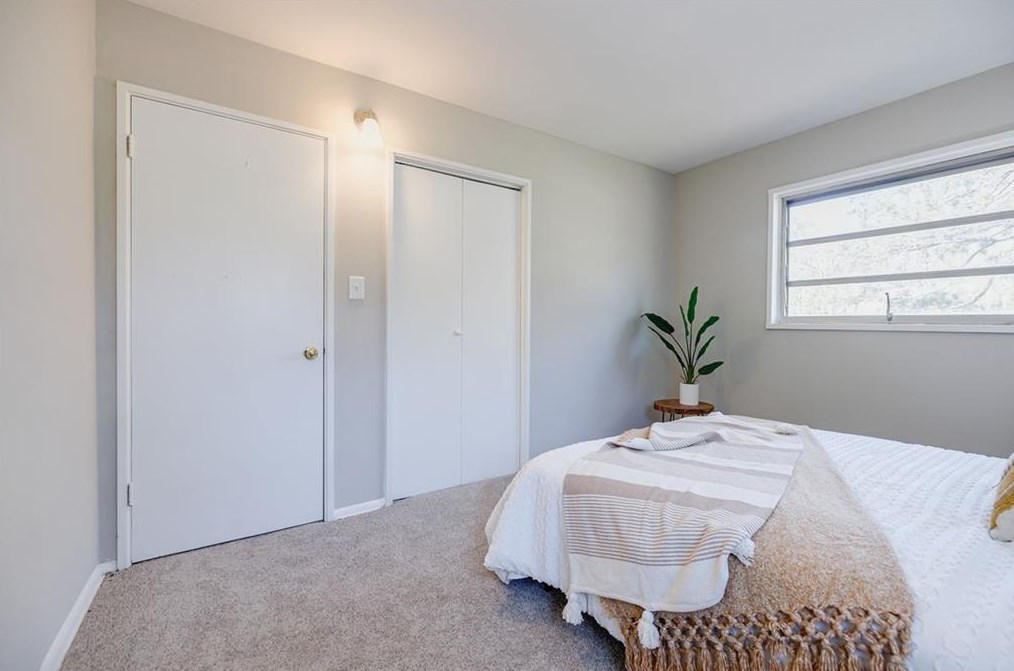 3017 Flamingo Dr, Decatur GA  30033-3936 exterior