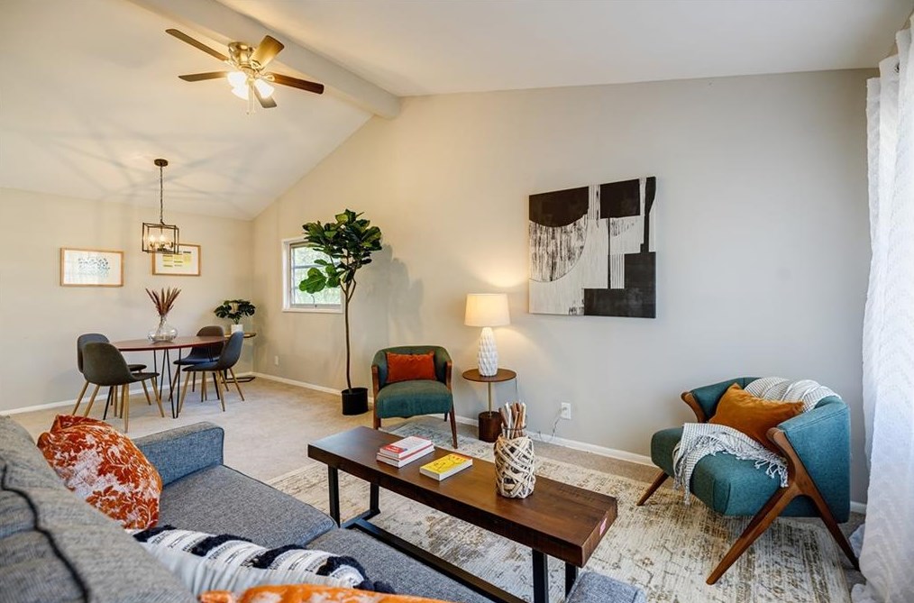 3017 Flamingo Dr, Decatur GA  30033-3936 exterior