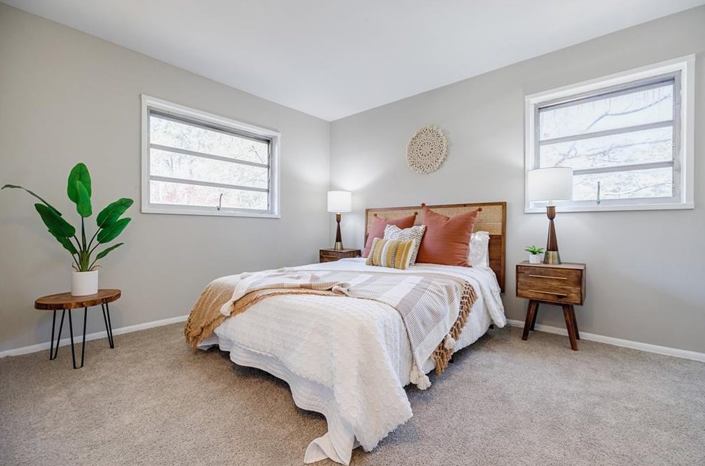 3017 Flamingo Dr, Decatur GA  30033-3936 exterior