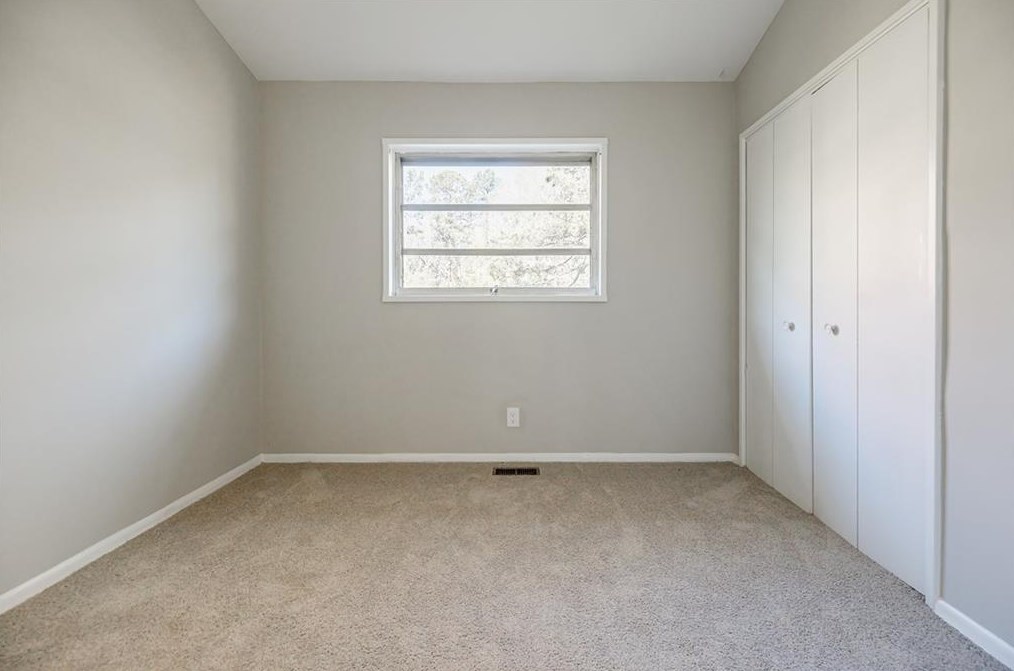 3017 Flamingo Dr, Decatur GA  30033-3936 exterior