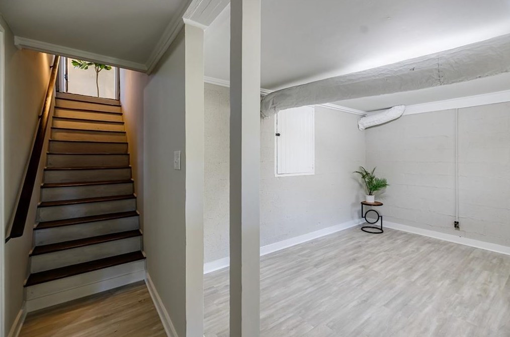 3017 Flamingo Dr, Decatur GA  30033-3936 exterior