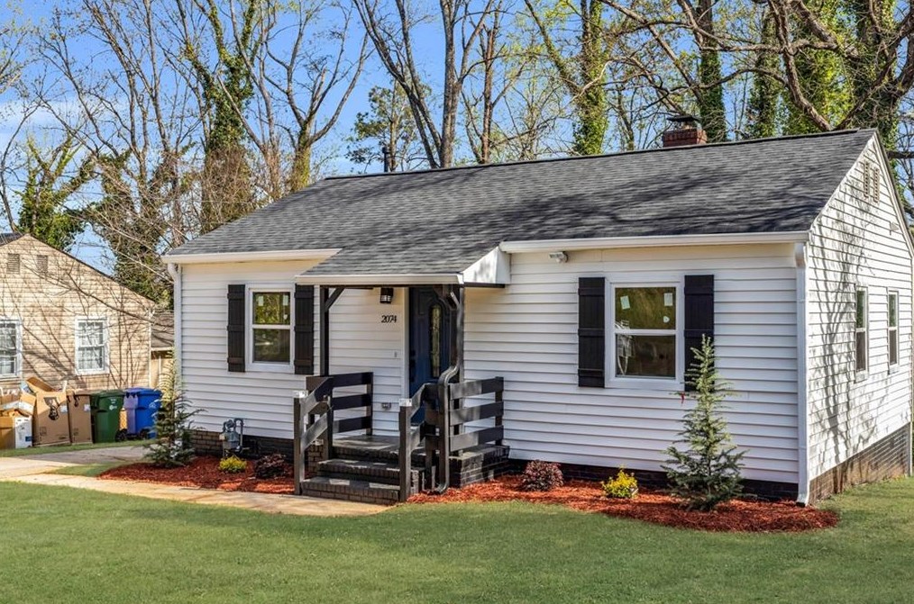 2074 Perkerson Rd, Atlanta, GA 30310-5053