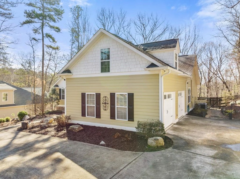 194 Ridgewood Dr, Waleska, GA 30183