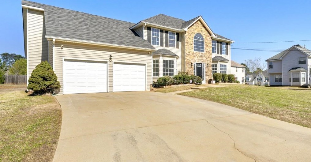 2320 Highbank Ct, Decatur, GA 30035-2546
