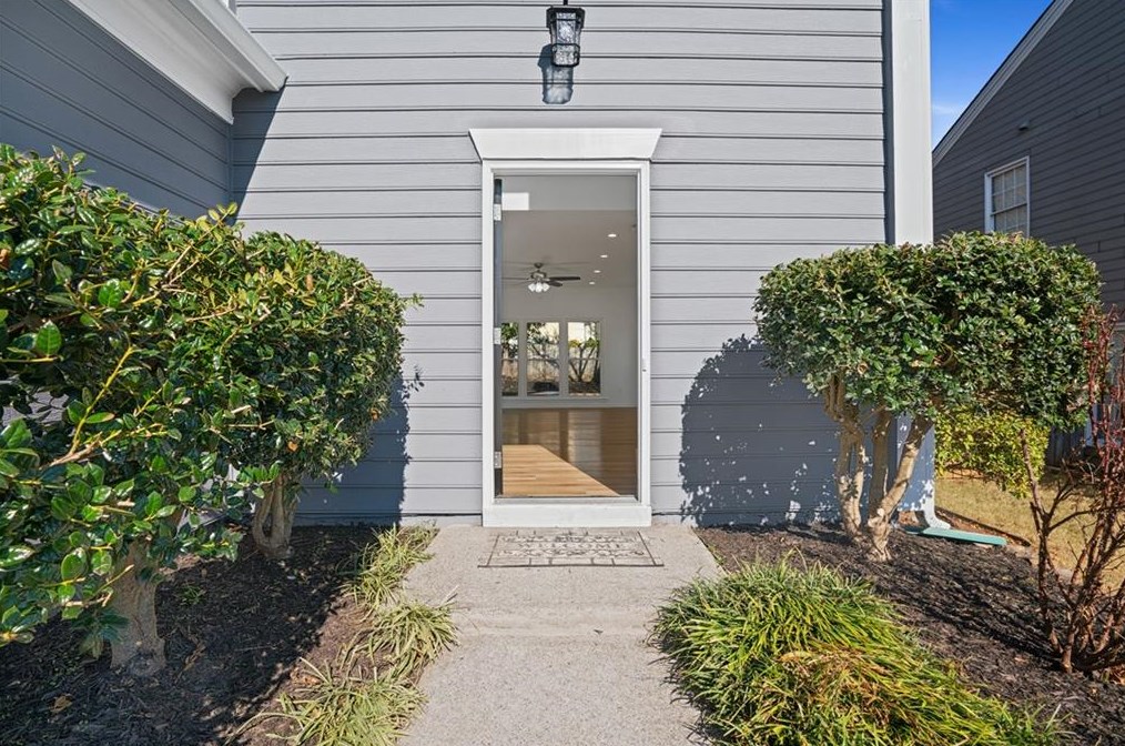 235 Leasingworth Way, Roswell, GA 30075-3968
