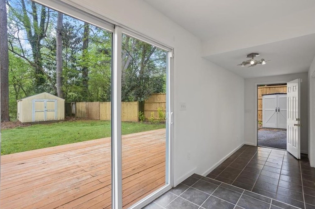 1333 Victor Rd, Atlanta GA  30324-2713 exterior