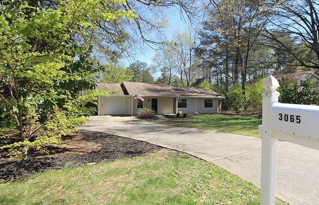 3065 Barrett Ct, Powder Springs, GA 30127-1604