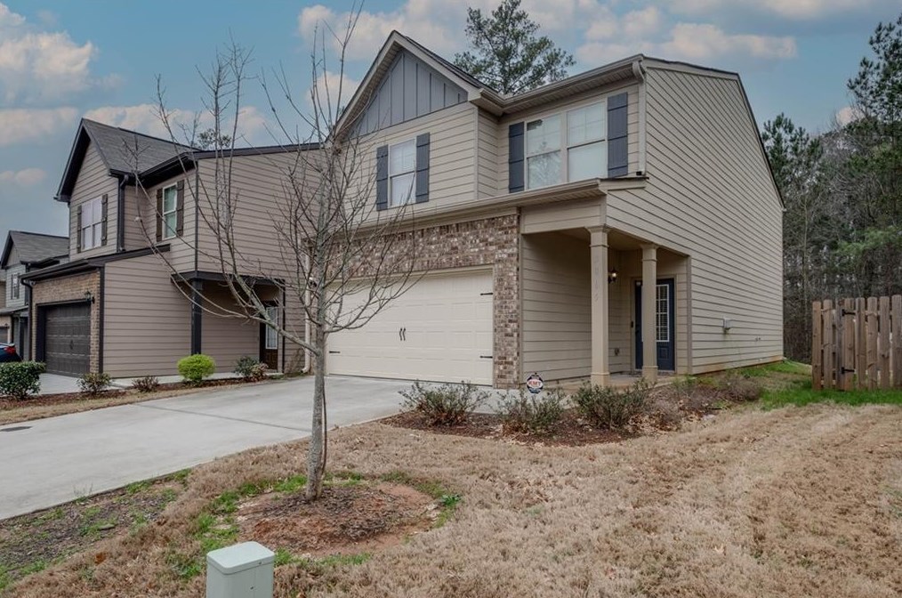 3065 Bonnes Dr, Lithonia, GA 30038