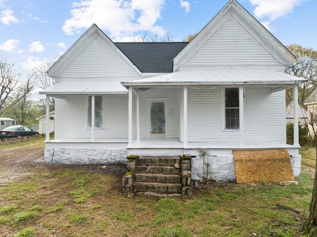 185 Oak St, Commerce, GA 30529