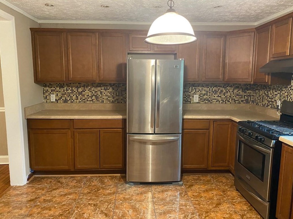 2011 Swazey Dr, Decatur GA  30032-3911 exterior