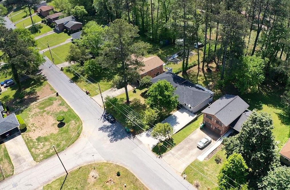 3137 Weslock Cir, Decatur GA  30034-2930 exterior