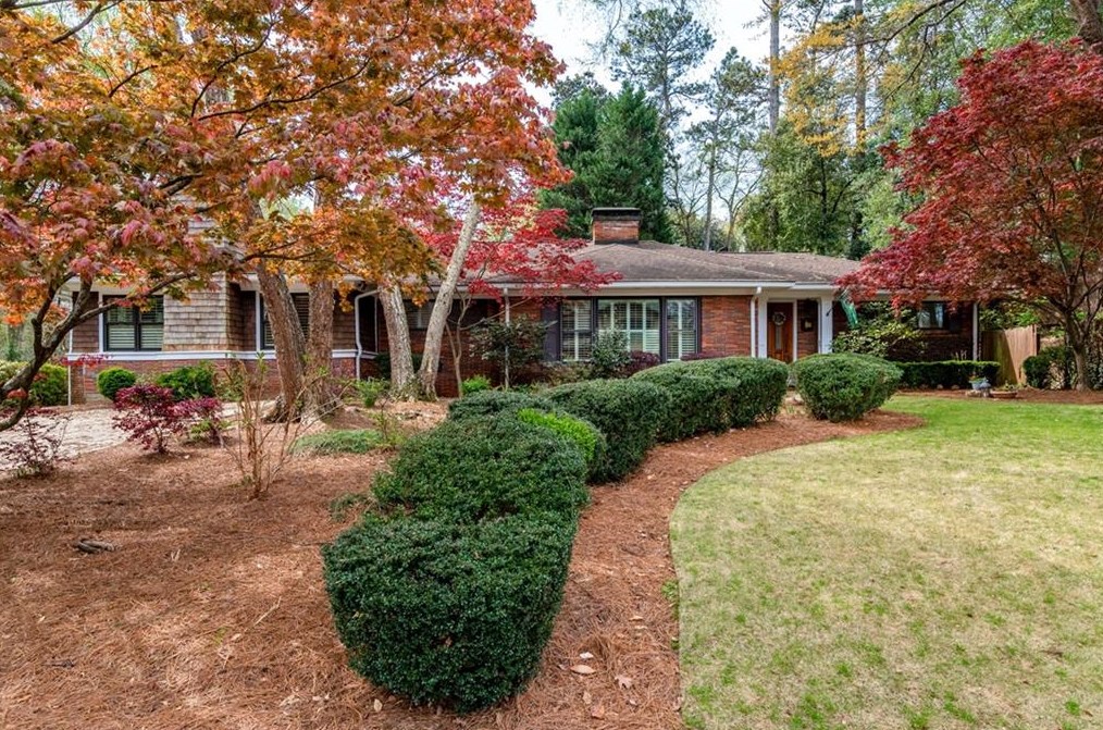 1666 Pembroke Pl, Atlanta, GA 30309-2651