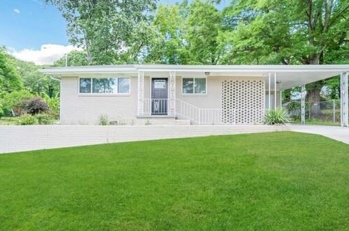 1982 Yucca Dr, Decatur, GA 30032
