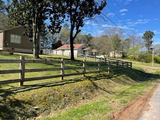 3140 Robinson Pl, Gainesville, GA 30504