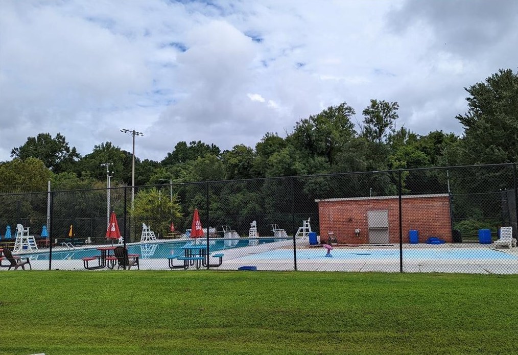 748 Scott Cir, Decatur GA  30033-4726 exterior