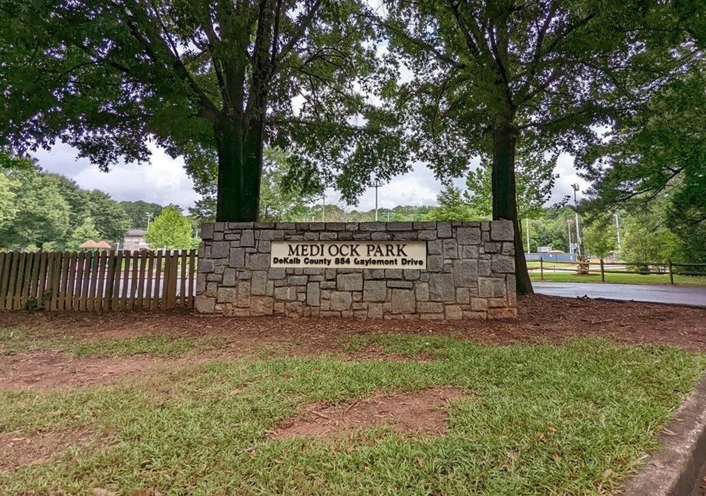 748 Scott Cir, Decatur GA  30033-4726 exterior