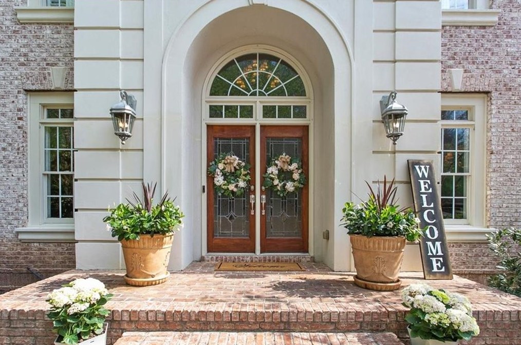 340 Newcastle Dr, Alpharetta, GA 30009-7162