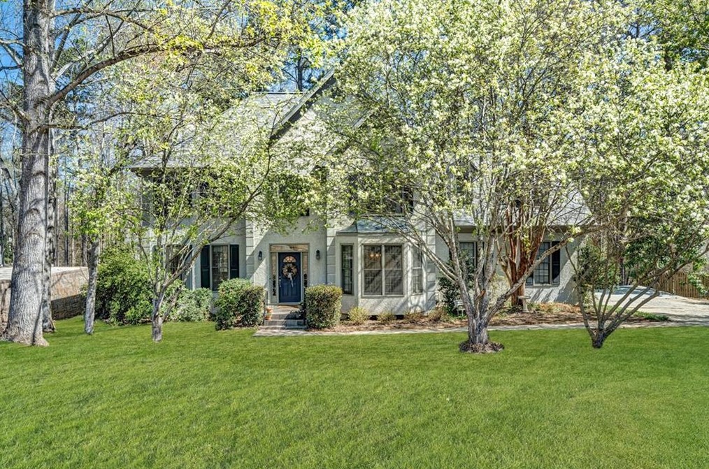 5355 Skidaway Dr, Alpharetta, GA 30022-6045