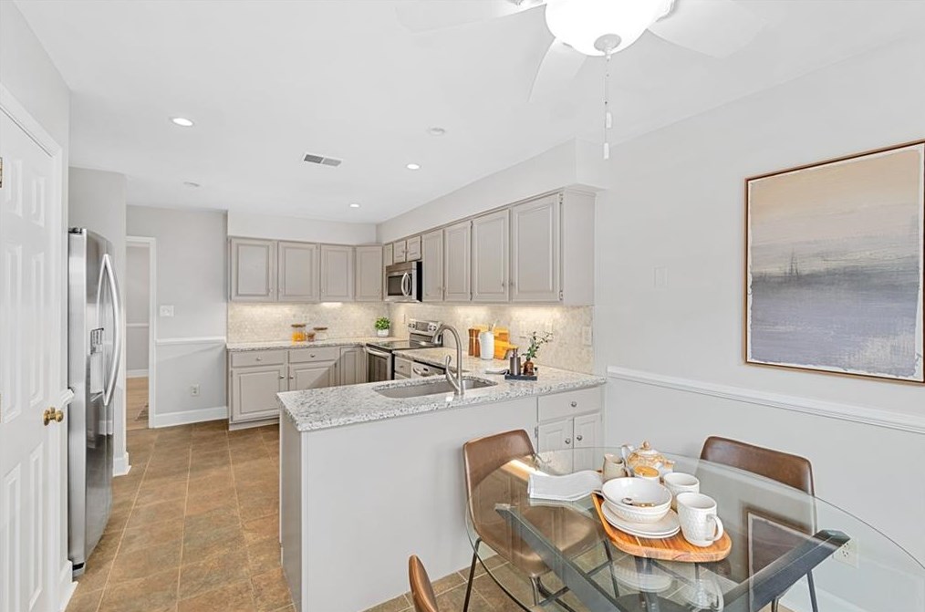 1440 Winston Pl, Decatur GA  30033-1951 exterior