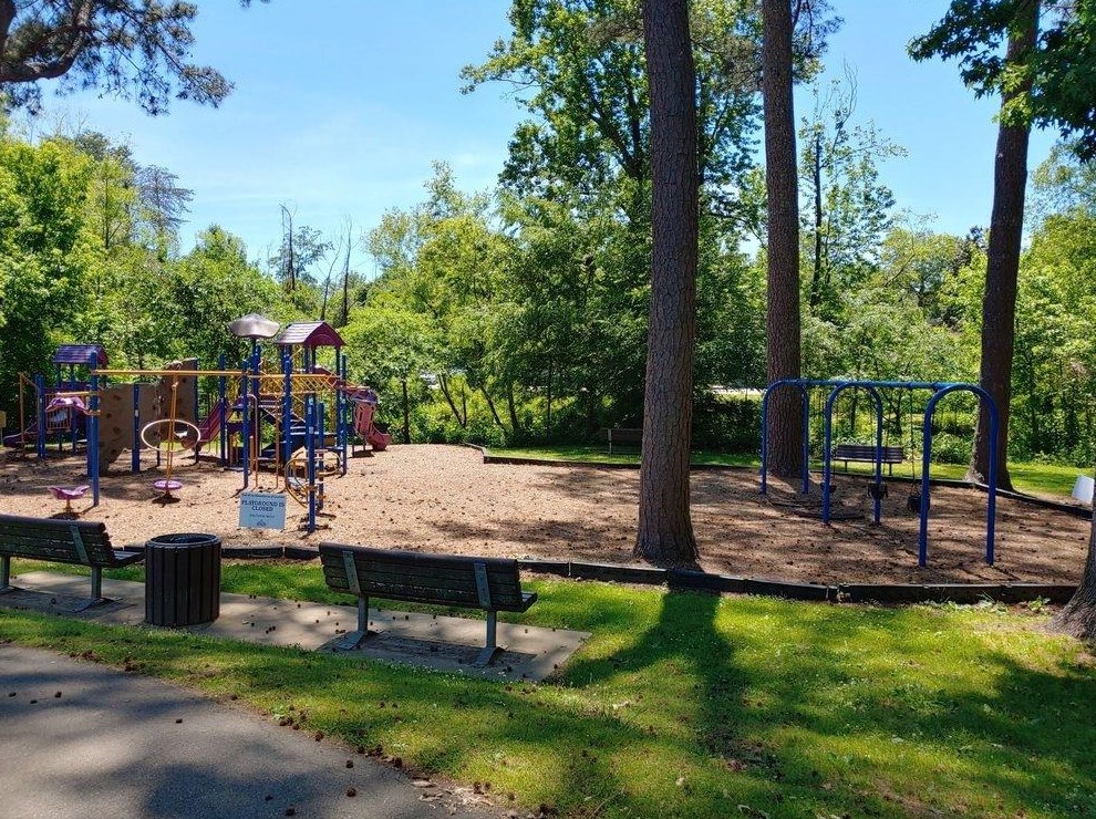 225 Geneva St, Decatur GA  30030-1846 exterior