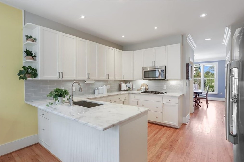 225 Geneva St, Decatur GA  30030-1846 exterior