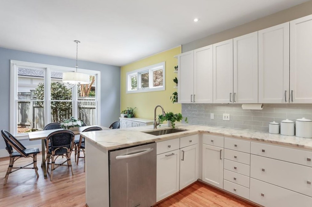 225 Geneva St, Decatur GA  30030-1846 exterior