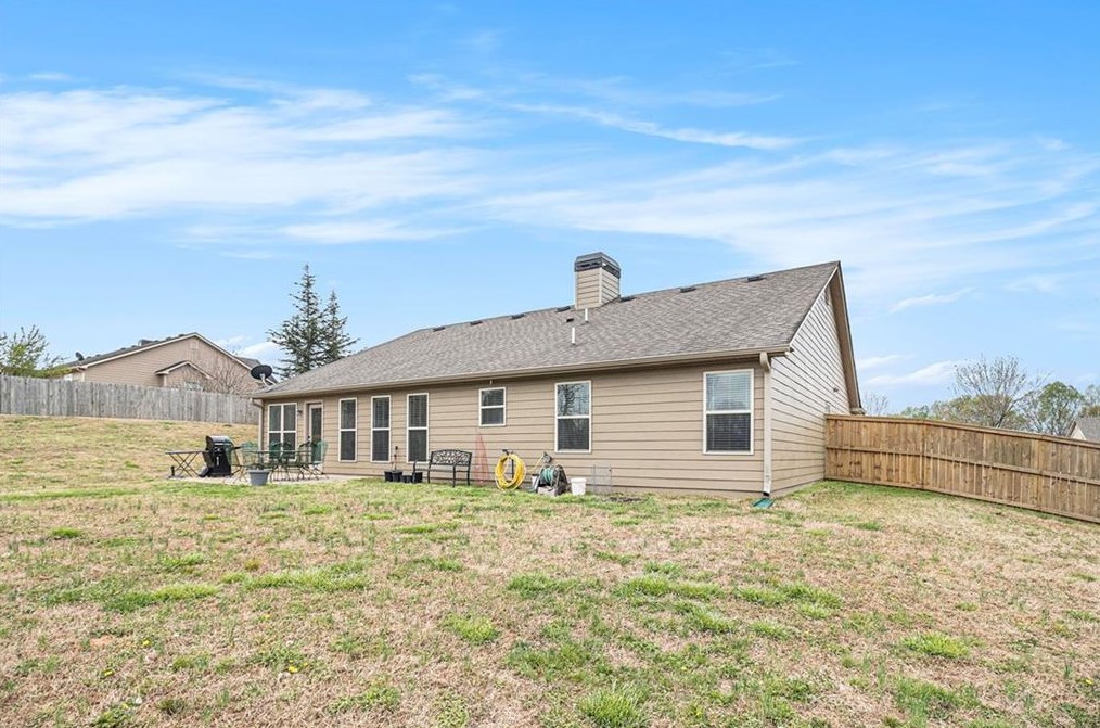 254 Cambridge Farms Dr, Hoschton GA  30548-6105 exterior