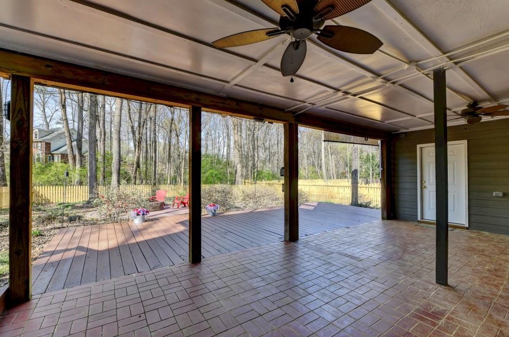 335 Sageglen Rd, Lawrenceville GA  30044-5269 exterior