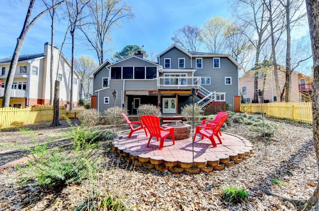 335 Sageglen Rd, Lawrenceville GA  30044-5269 exterior