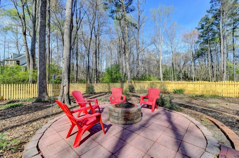 335 Sageglen Rd, Lawrenceville GA  30044-5269 exterior