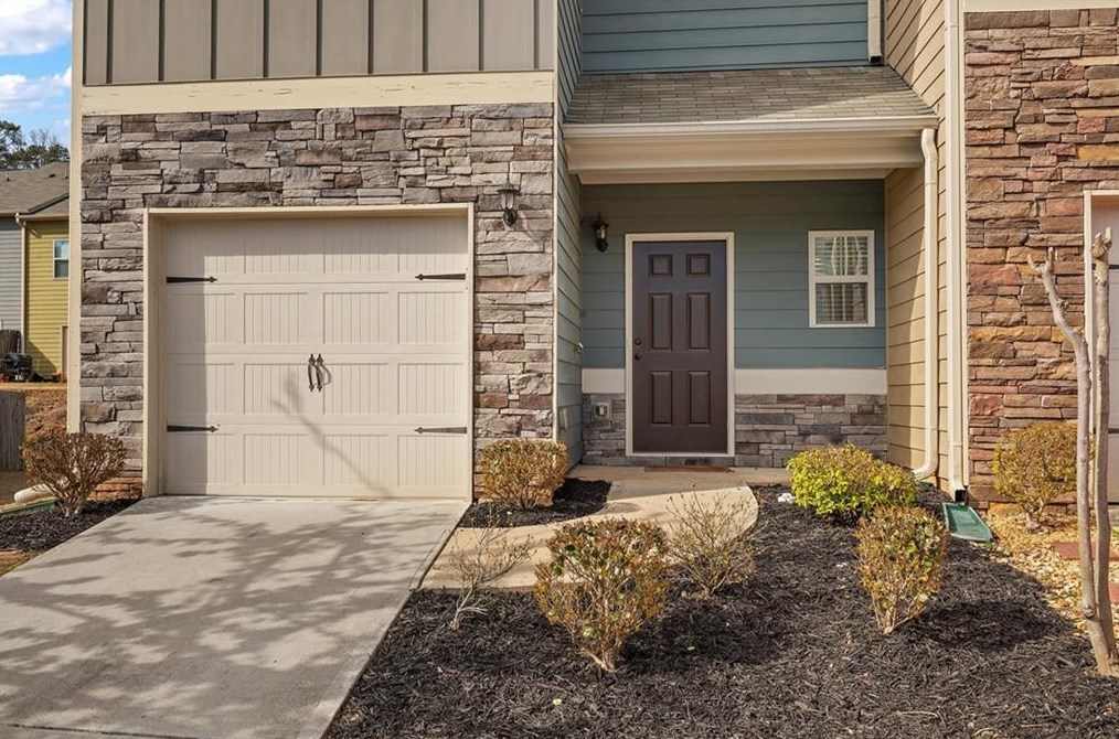 280 Valley Xing, Holly Springs, GA 30114