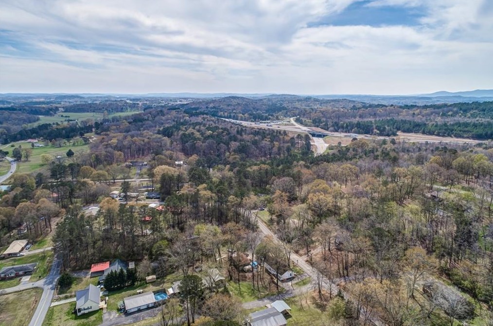 413 Sequoyah Cir, Calhoun GA 30701-9026 exterior