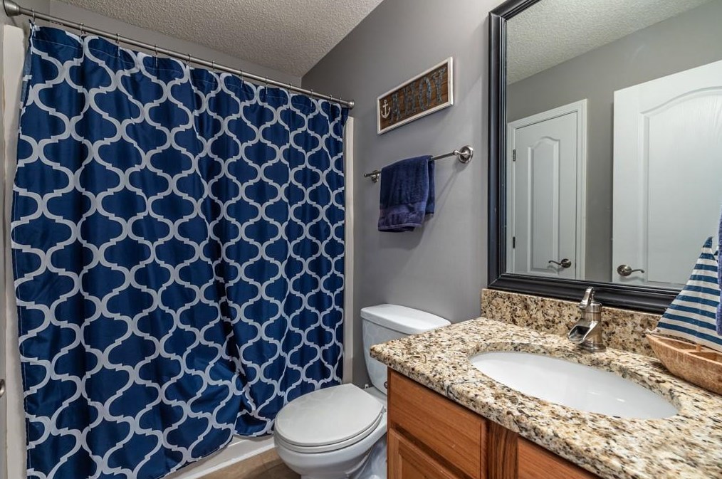 201 Oak Springs Ln, Dallas GA  30132-1052 exterior