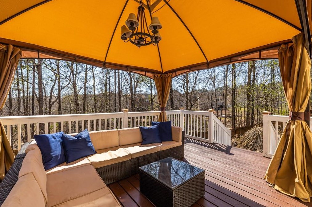 201 Oak Springs Ln, Dallas GA  30132-1052 exterior