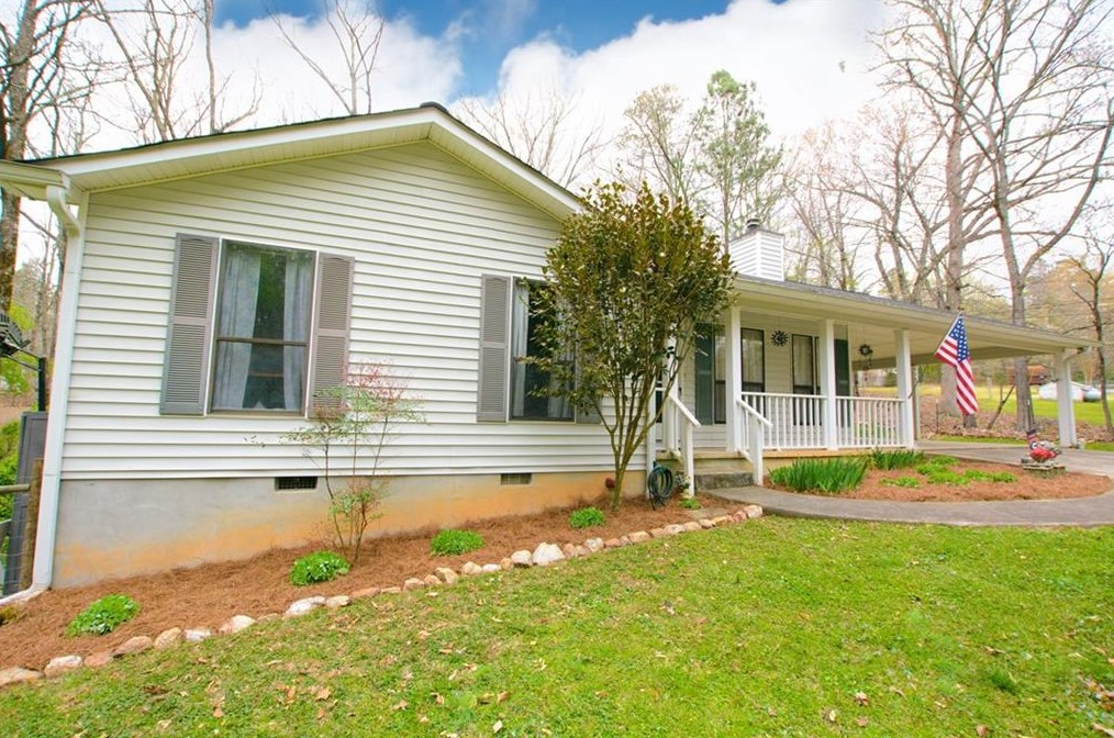 2925 S Baggett Rd, Winston, GA 30187
