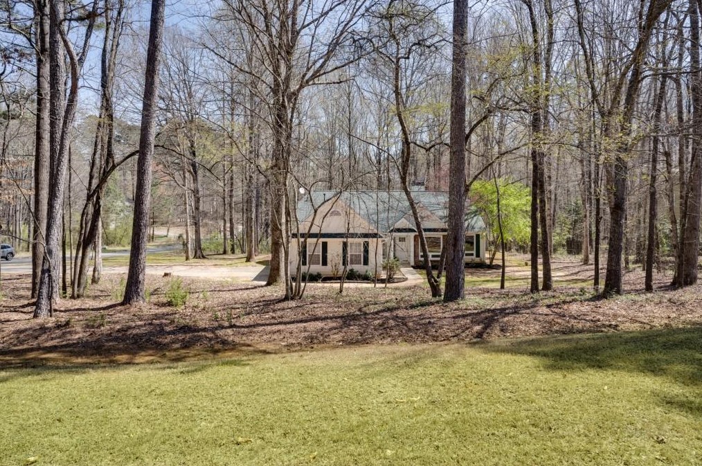 5720 Woodstone Dr, Cumming, GA 30028-3478