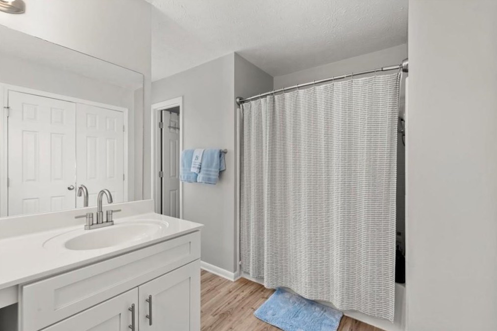 5035 Bridges Dr, Alpharetta GA  30022-6670 exterior